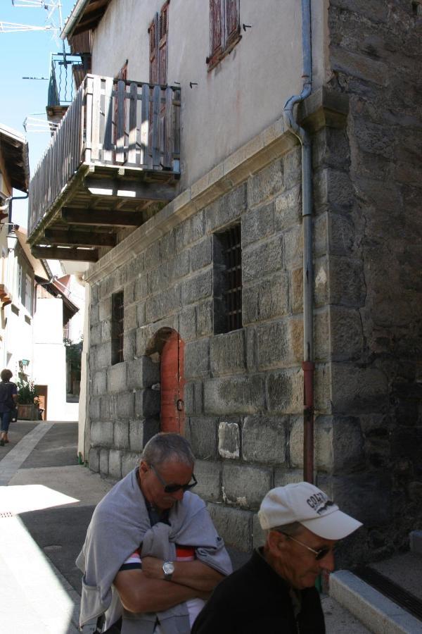 Hotel Saint Jean Montclar  Exterior foto